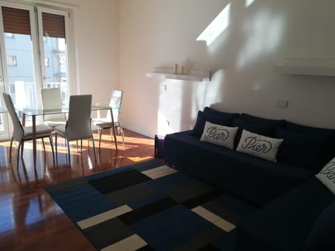 Living room, Lobby or reception