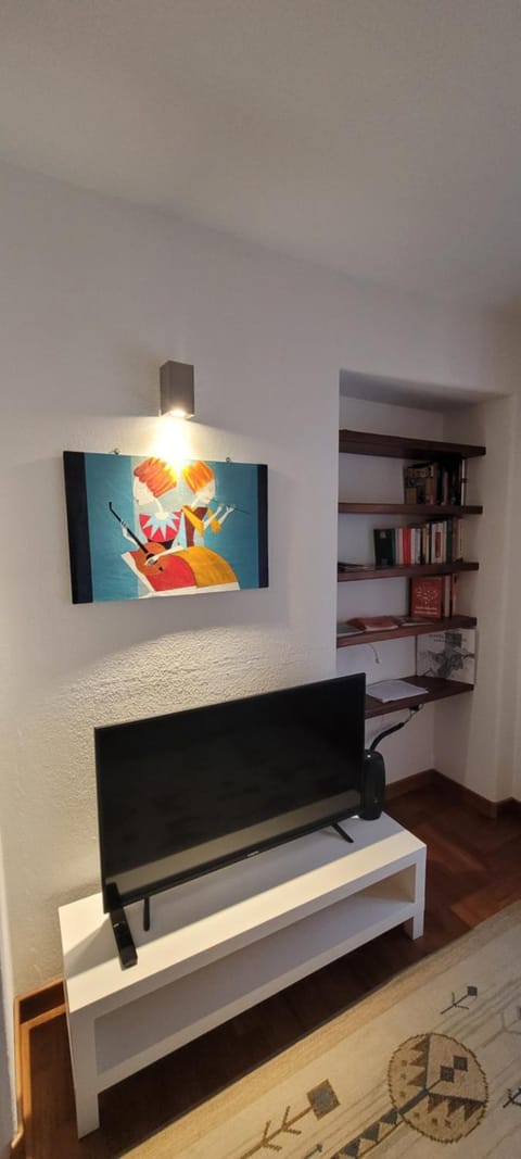 Library, TV and multimedia, Living room