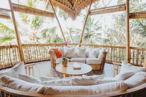 Tower House - 4 bds Eco Bamboo House, River View Villa in Abiansemal