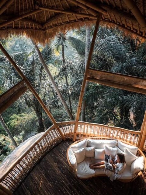 Tower House - 4 bds Eco Bamboo House, River View Villa in Abiansemal