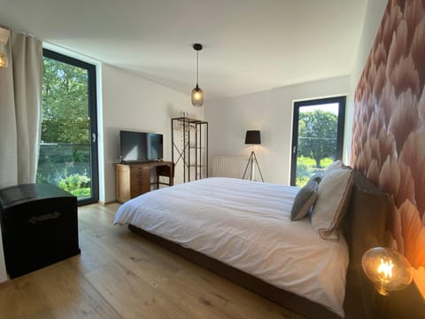 Au Chant D'oiseau Vacation rental in Wallonia, Belgium