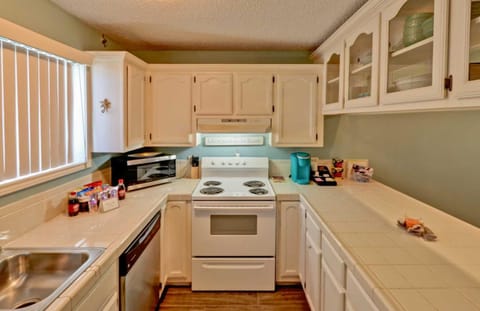 DOLPHIN 23 condo Apartment in South Padre Island