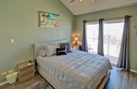 DOLPHIN 23 condo Apartment in South Padre Island