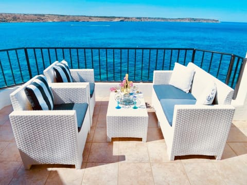 Patio, Day, Natural landscape, View (from property/room), Balcony/Terrace, Seating area, Sea view