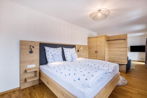 Property building, Living room, Bedroom