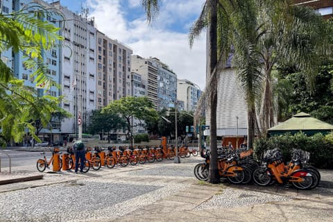Off site, Street view