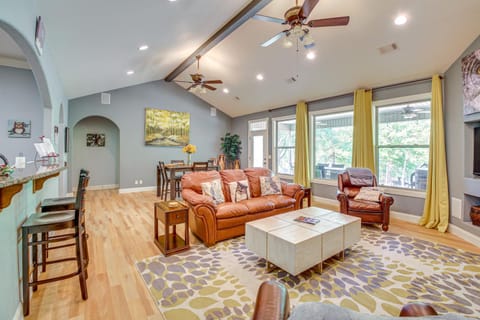 Less Than 5 Mi to Lake Desoto Grand Hot Springs Home House in Garland County