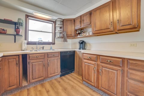 Cozy Tawas City Home with Views of Lake Huron! House in Tawas City