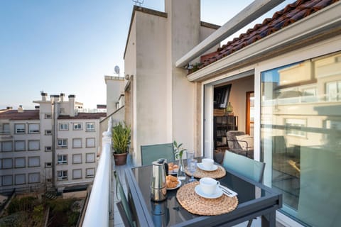 APARTAMENTO PLAYA SILGAR - VUT-50 m PLAYA CON 2 GARAJES Y 3 DORMITORIOS Apartment in Sanxenxo