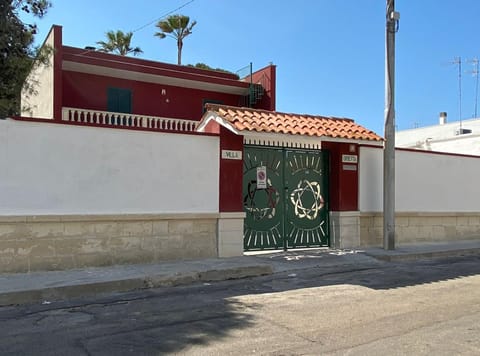 Property building, Street view