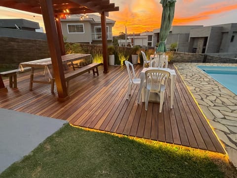 Suite Requinte da Serra Bed and Breakfast in Miguel Pereira