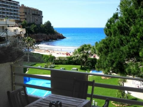 Balcony/Terrace, Pool view, Sea view
