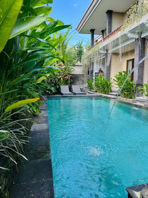 Property building, Day, Garden, Garden, Garden view, Pool view, Swimming pool, Swimming pool