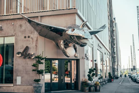 Property building, Facade/entrance, Day, Street view