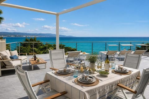 Balcony/Terrace, Food, Sea view