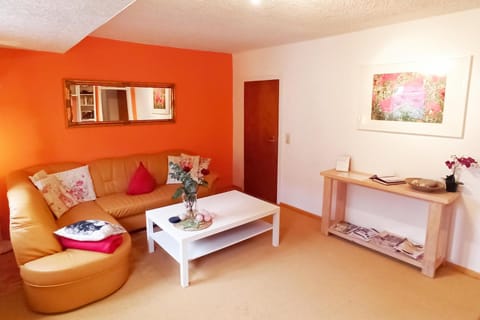 2 Bed Apt Sleeps 5 - Rooftop Terrace Wifi Apartment in Cochem-Zell