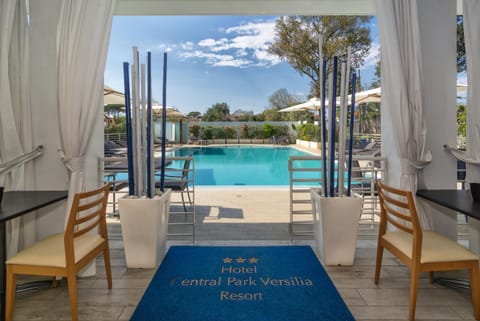 Pool view, Swimming pool, Swimming pool