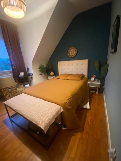 chambre chez particulier avec SDB et étage indépendant proche ARENA Vacation rental in Brest