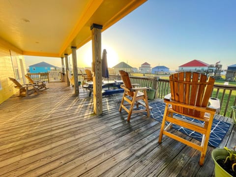 Patio, View (from property/room), Balcony/Terrace, Sea view, sunbed