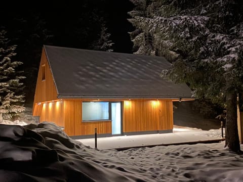 Property building, Night, Natural landscape, Winter, Balcony/Terrace