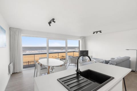 Living room, Sea view