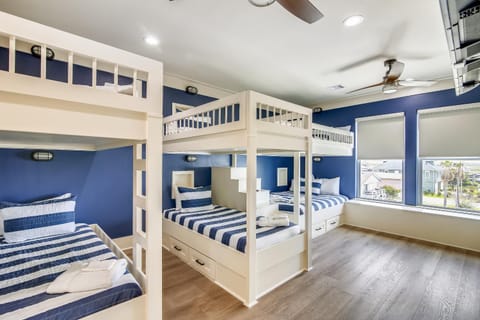 The Good Life House in Jamaica Beach