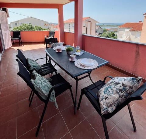 Pink Panther Apartment in Novalja