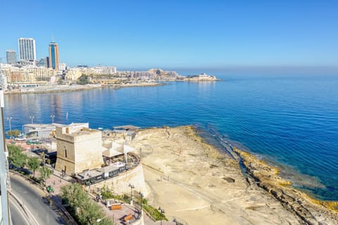De Redin Seafront Suites by Haven and Keys Malta Apartment in Sliema