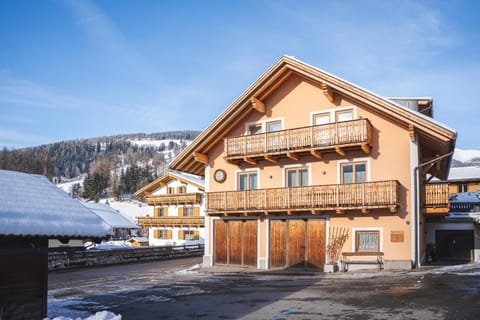 Property building, Winter