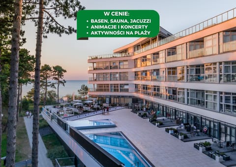 Property building, Sea view, Swimming pool