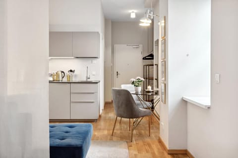 Living room, Photo of the whole room, Seating area