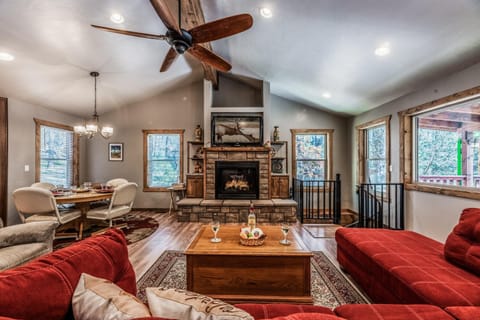Living room, Dining area, fireplace, furniture