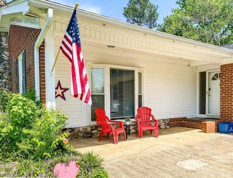 Near Space Center- Mahan Splashdown House in Madison