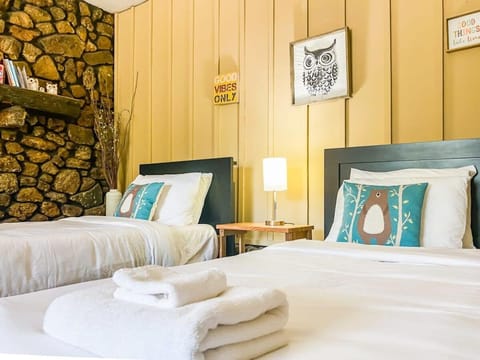 Near Space Center- Mahan Splashdown House in Madison