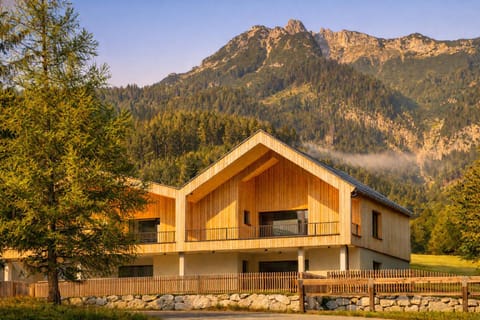 Property building, Nearby landmark, Spring, Natural landscape, Mountain view