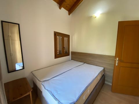 Romantic maisonette in the heart of Pythagoreio RH door Apartment in Samos, Greece