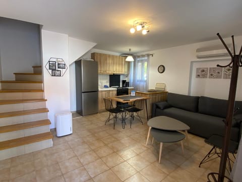 Romantic maisonette in the heart of Pythagoreio RH door Apartment in Samos, Greece