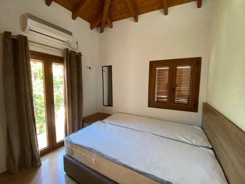 Romantic maisonette in the heart of Pythagoreio RH door Apartment in Samos, Greece