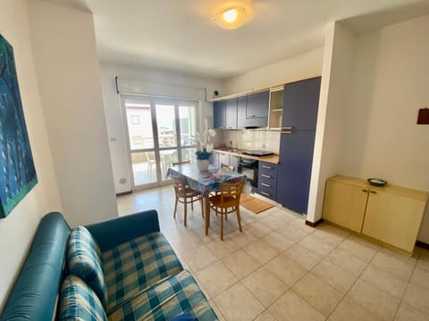 Appartamento Vista Mare con Spiaggia e Piscina Apartment in Alba Adriatica