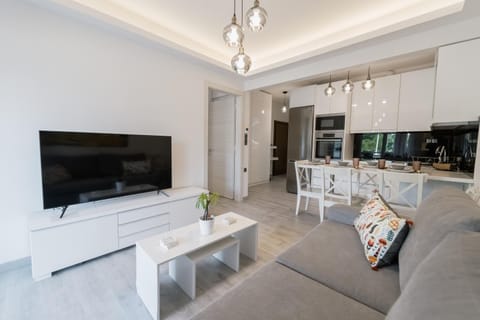 TV and multimedia, Living room, Dining area