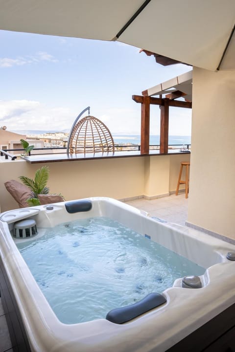 Hot Tub, Sea view