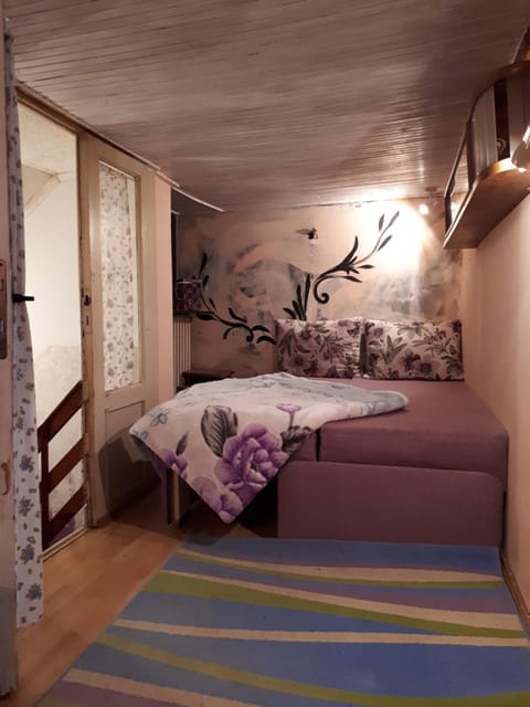 Garden Room Apartment in Novi Sad