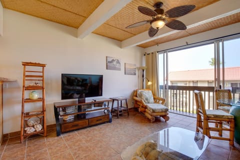 Kailua-Kona Condo Steps to Beach and Downtown! Apartment in Holualoa