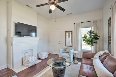 Cozy Home in Historic Area about 2 Mi to Main St! House in Greenville