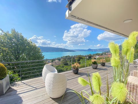 Patio, Balcony/Terrace, Lake view