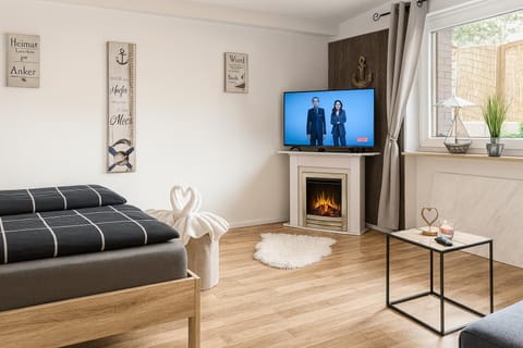 Living room, Photo of the whole room, Bedroom