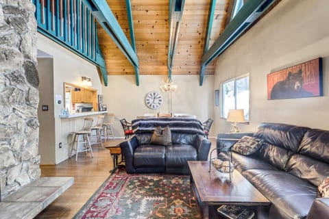 Multi-Family Cabin in Great Location #183 Cabin in Bear Valley