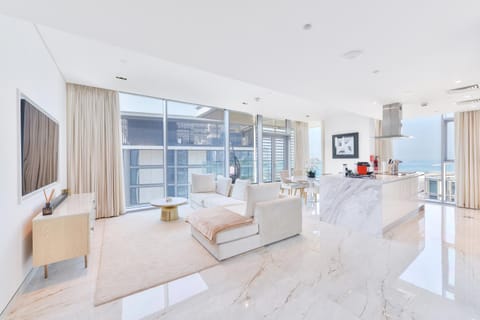 TV and multimedia, Living room, Seating area, Evening entertainment