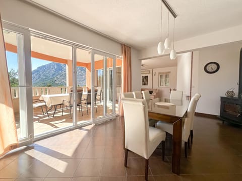 Balcony/Terrace, Dining area, Garden view, Garden view