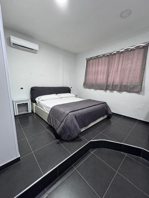 Photo of the whole room, Bedroom, air conditioner